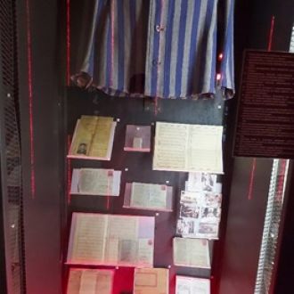 Tour por el museo de la Segunda Guerra Mundial y la resistencia polaca (bajo demanda)